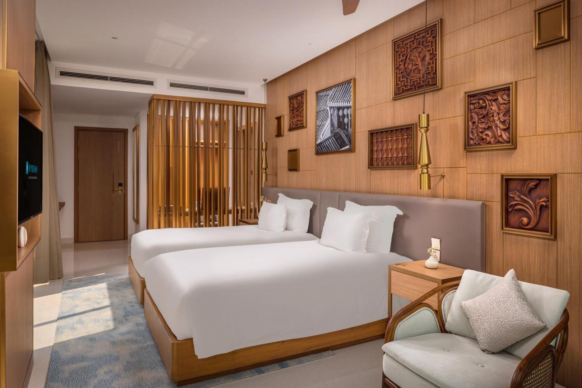 Wyndham Hoi An Royal Beachfront Resort & Villas Bagian luar foto