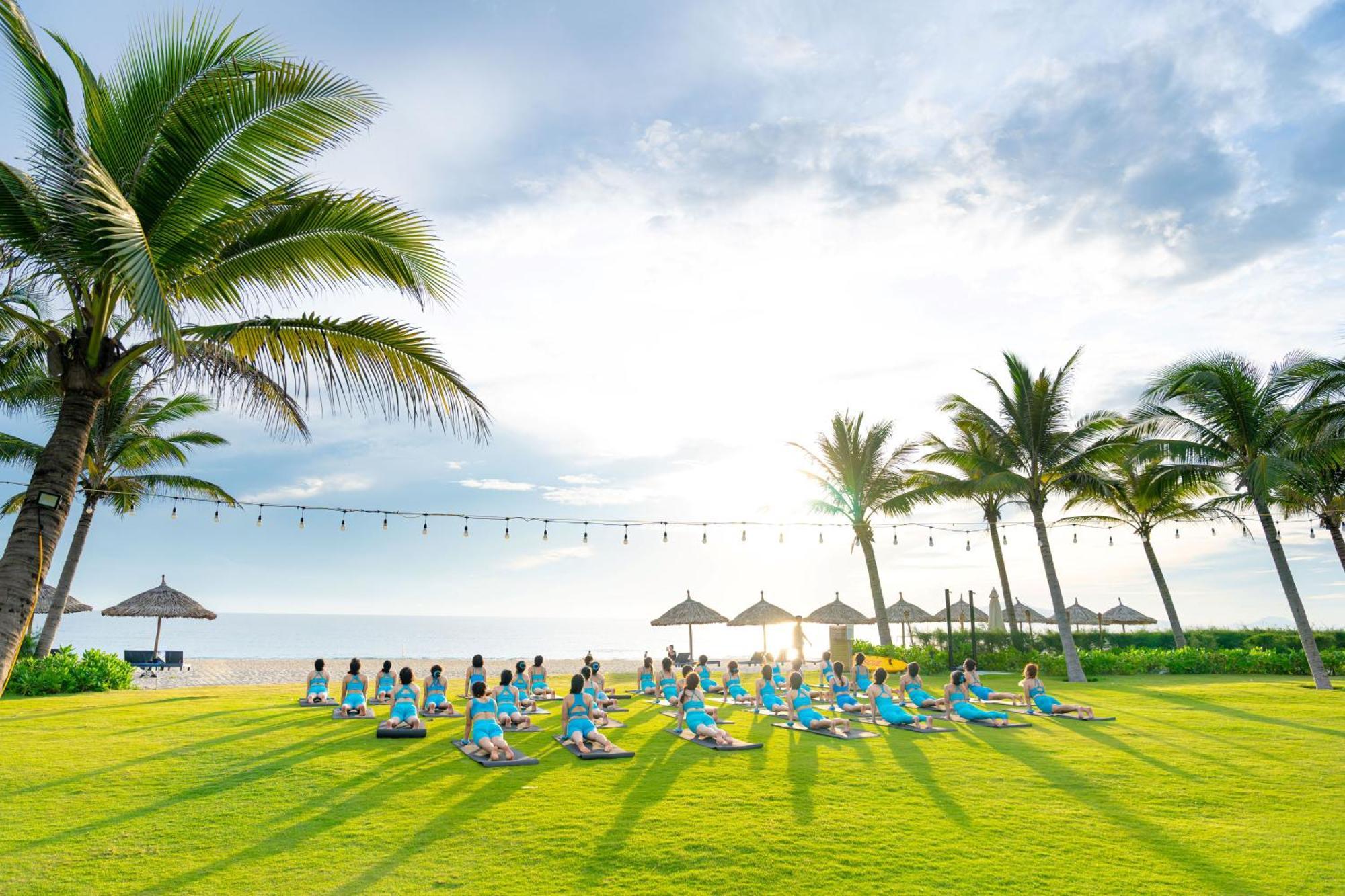 Wyndham Hoi An Royal Beachfront Resort & Villas Bagian luar foto
