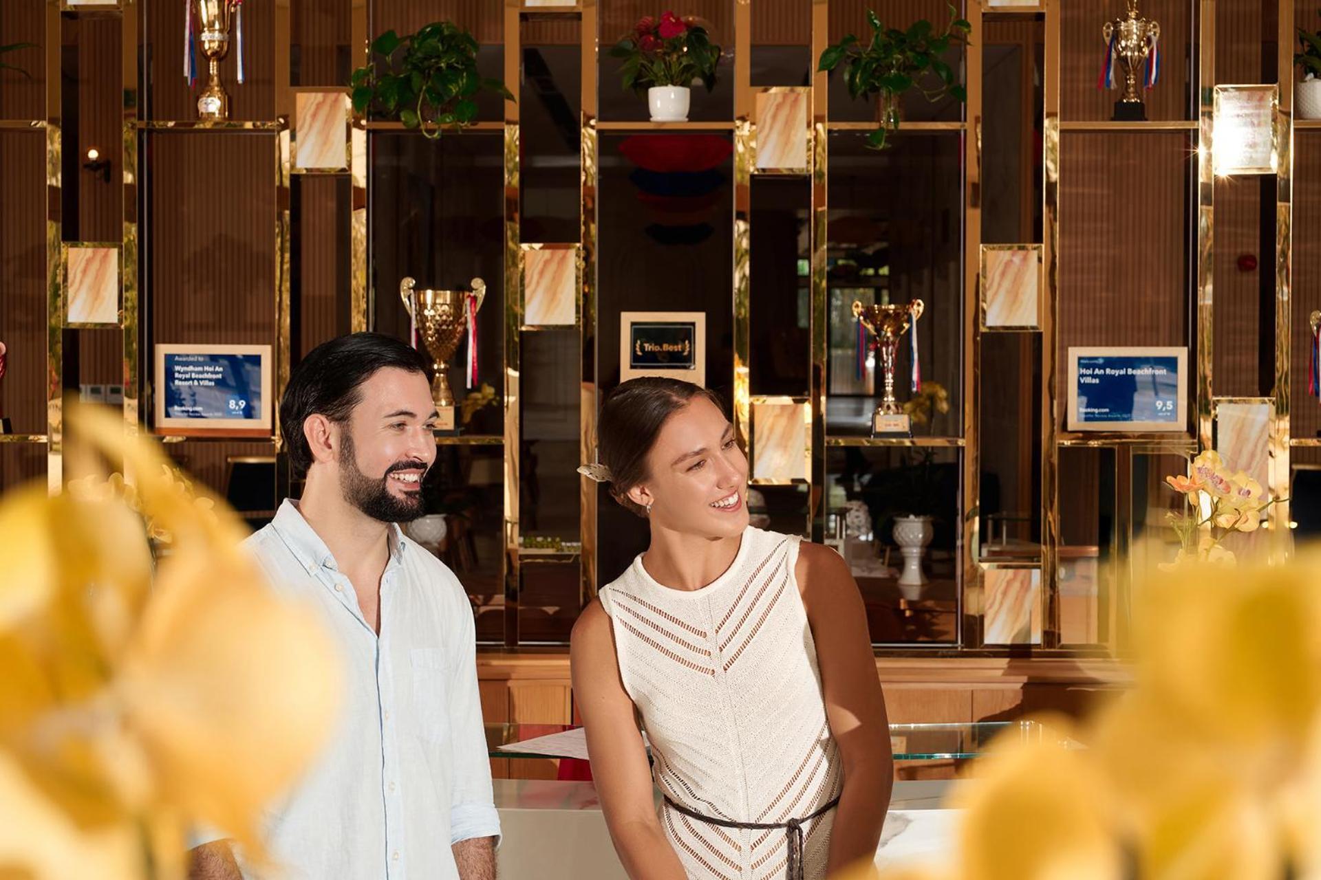 Wyndham Hoi An Royal Beachfront Resort & Villas Bagian luar foto