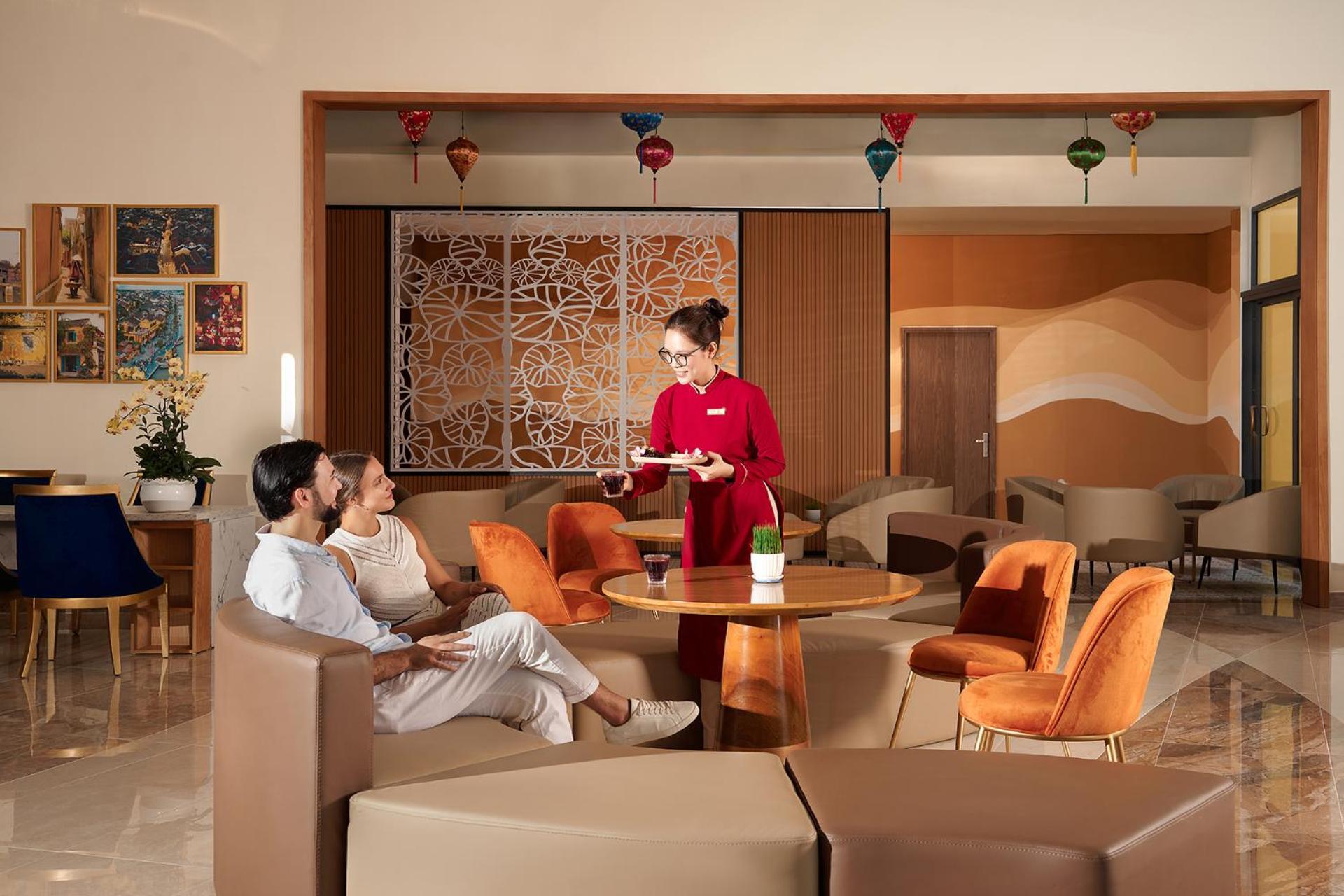 Wyndham Hoi An Royal Beachfront Resort & Villas Bagian luar foto