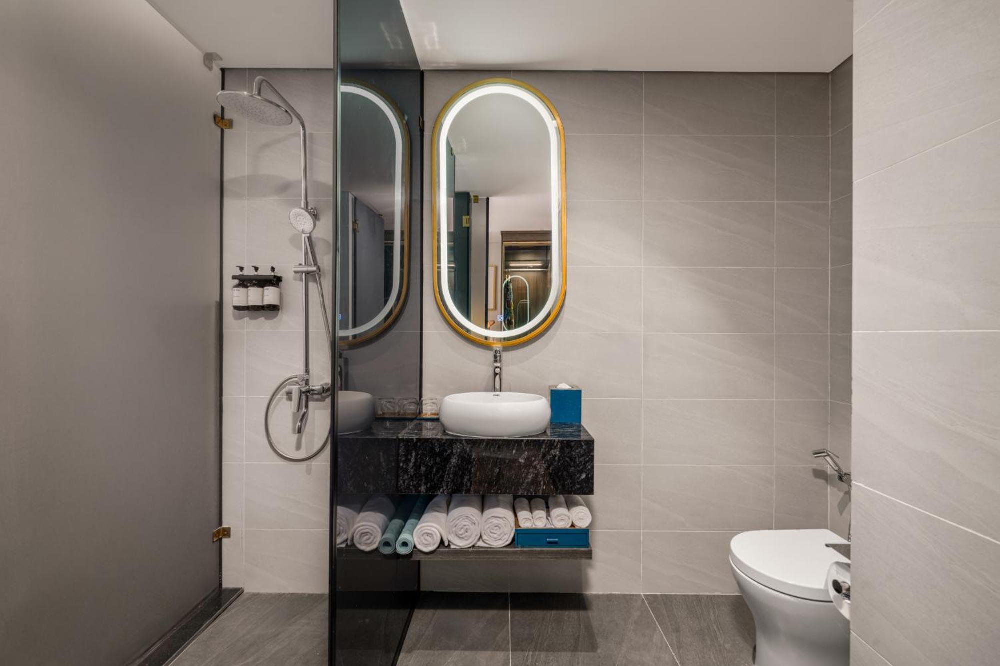 Wyndham Hoi An Royal Beachfront Resort & Villas Bagian luar foto